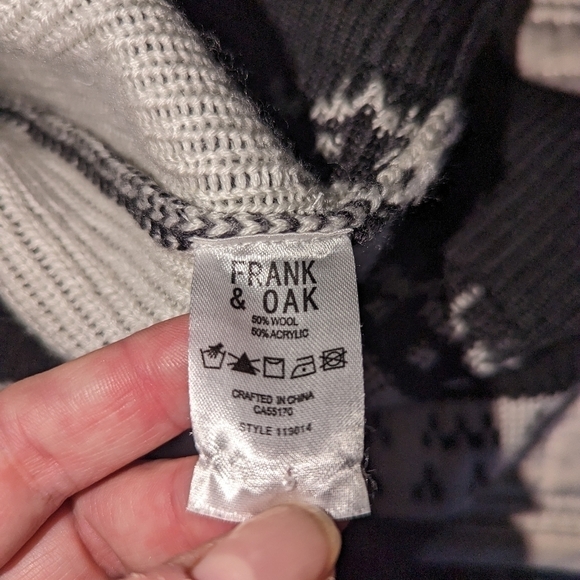 FRANK & OAK Grey & Cream Fair Isles Wool Chunky Knit Cardigan Size Medium - Picture 11 of 12